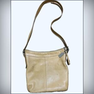 Vintage Coach Leather Crossbody Bag in Khaki Tan